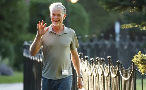 Netflix Co-Founder Reed Hastings Steps Down After 29 Years4