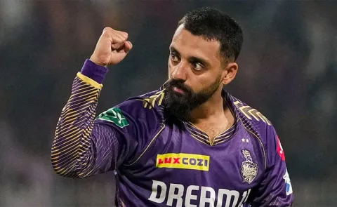 Varun Chakravarthy Completes 200 Wickets In T20 Cricket With Vaibhav Wicket2