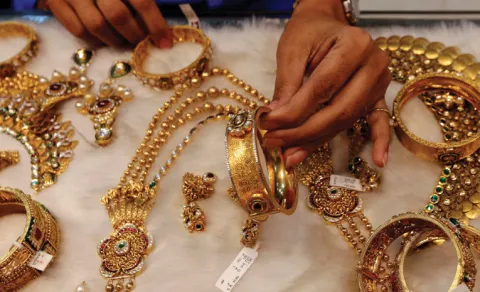 Rayachoti Muthoot Finance Manager Controversy Gold Loan Dispute