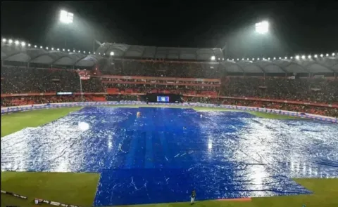 IPL 2026: Thunderstorms and Rain may Impact SRH vs DC match1