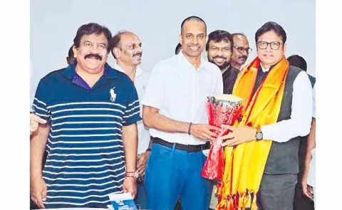 Sridhar Babu elected as president of Telangana Badminton Association8