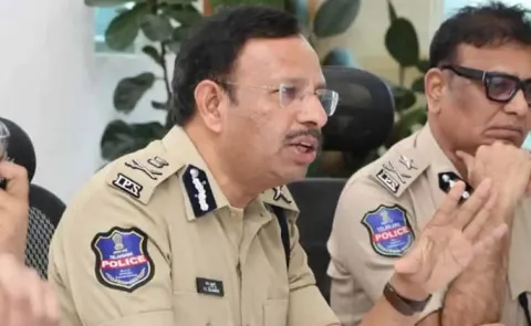 VC Sajjanar Warns On Mule Accounts In Banks