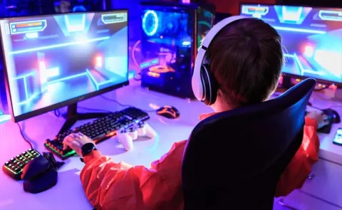 India Notifies Online Gaming Law Ban on Money Games Boost Esports Social Play1