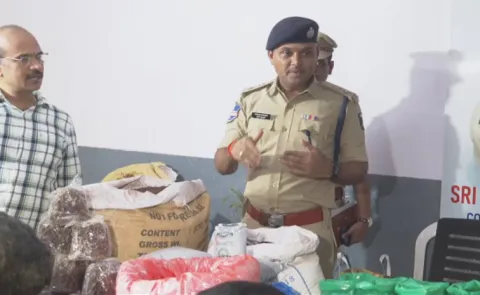 Fake Tea Powder Racket Busted In Hyderabad