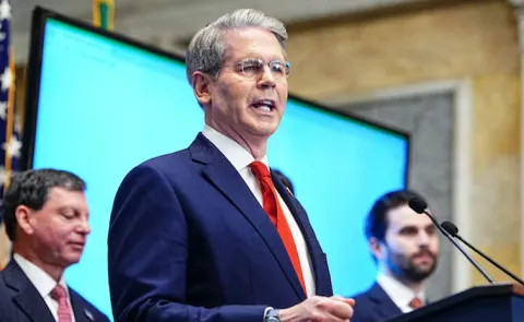 US Imposes Sanctions China-based refinery-40 Firms Over Iran oil Trade