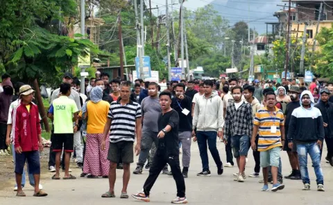 Many Injured In Clashes At Imphal Rally Called Over Recent Attacks