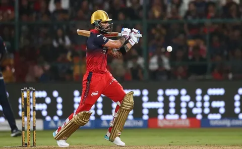 Virat Kohli scales new heights in IPL with match winning 81 against Gujarat Titans1