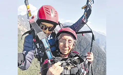 A 73-year-old woman was filmed paragliding confidently in Himachal Pradesh