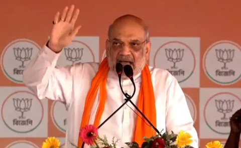 Girls Can Roam Fearlessly Even at 1 AM Amit Shah comments