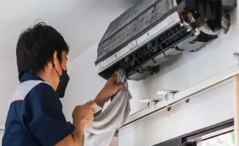 Heatwave urgent warnings over AC blast risks in India