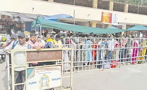 Sri Varaha Lakshmi Narasimha Swamy Temple Devotees Face Problems