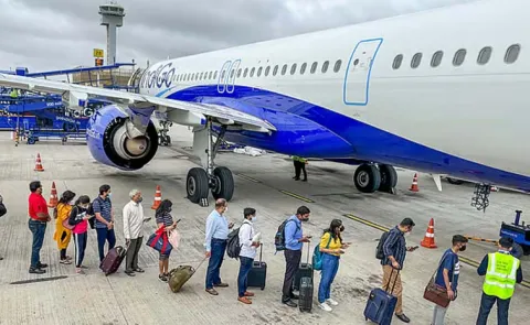 Indias domestic air passenger traffic grows 1 4pc to 1677 lakh in FY26 Report3