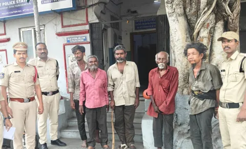 Chadharghat police provide shelter to homeless people