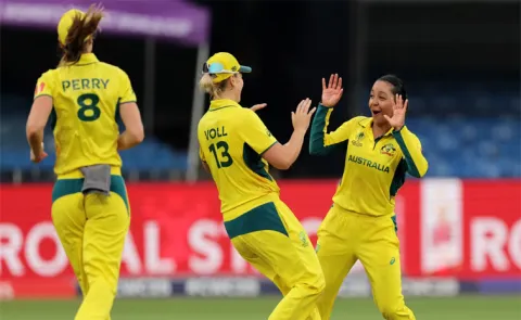 Alana King five-for seals series sweep for Australia