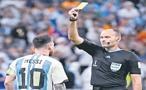 FIFA approves new World Cup discipline rules5