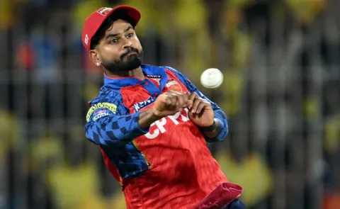 Shreyas Iyer Breaches Code of Conduct Again PBKS Team Reprimanded2