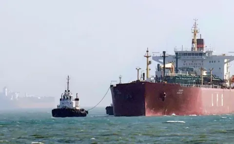 Iranian Oil Tanker Shifts Course From India To China
