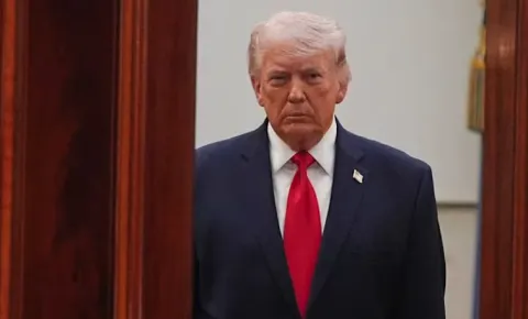  Trump extends Iran deadline