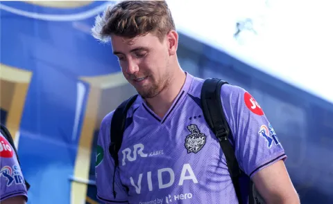 KKR Fans Troll Waste Of 25 Crores Cameron Green Useless For IPL 20268