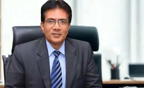 Vinay Muralidhar Tonse Takes Charge as CEO of Yes Bank3