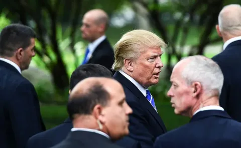 Shocking Reason Wht Trump Not Wear Bullet Proof Jacket
