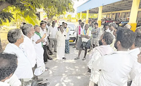 Tobacco Farmers fires on Chandrababu Government: Prakasam District