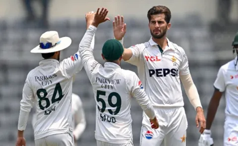 Shaheen Afridi completes 400 wickets in International cricket