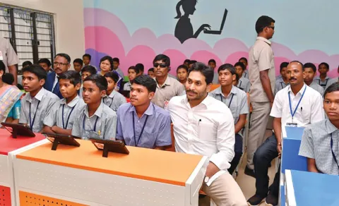 Kommineni Srinivasa Rao Comments On YS Jagan English Medium Schools