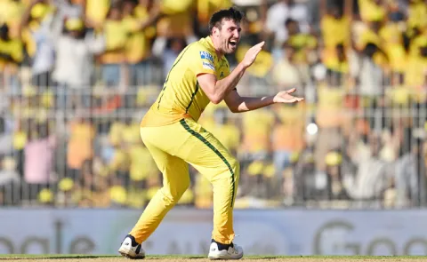 CSK IPL 2026 Playoff push takes big hit as star player returns home2