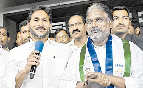 Congress Leader Mopidevi Srinivasa Rao Joins YSRCP