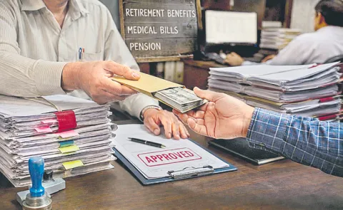Allegations against Telangana treasury staff over collection