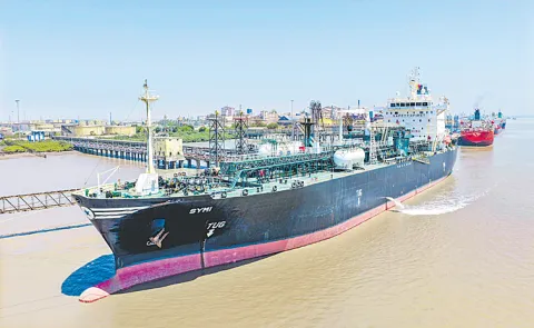LPG tanker carrying 20,000 tonnes of fuel safely reaches Kandla port