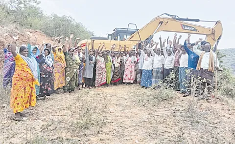 Villagers Protest Against Bio-Gas Factory in Eluru District