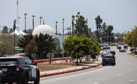 Five dead, including teen gunmen, in suspected hate crime at San Diego mosque