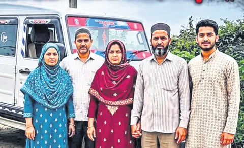 Massive Road Tragedy: Lorry Collision Kills 5 In Karnataka