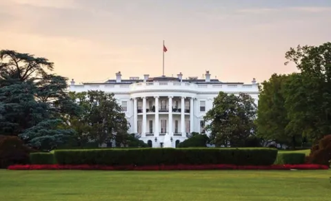 Gunshots reported near White House during Donald Trump’s Iran talks13