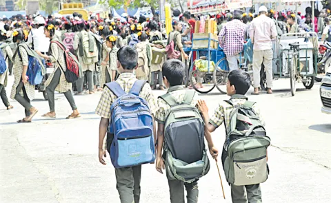 Chandrababu Govt failure in implementing Vidyarthimitra