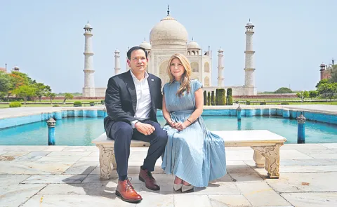 US Secretary of State visits Taj Mahal with wife Jeanette Rubio