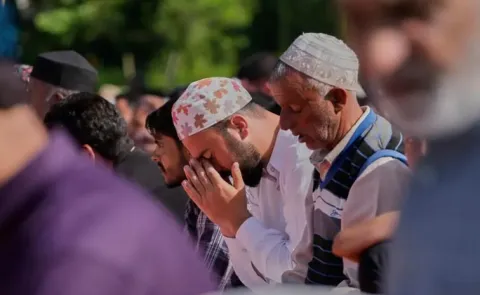 Srinagars Jama Masjid and Eidgah Denied Eid Prayers for 8th Consecutive Year12