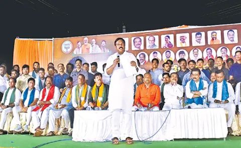 BJP leader Yeleti Maheshwar Reddy fires at Sarangpur Meeting