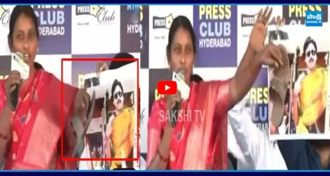 Women Hit Pawan Kalyan's Poster with Slippers 4