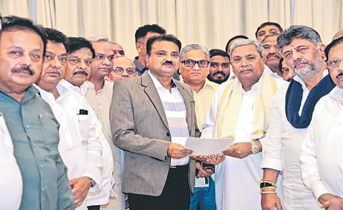  Karnataka Chief Minister Siddaramaiah has officially resigned