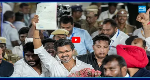 TVK Vijay Receives Winning Certificate at Loyola College 1