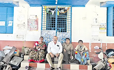 Sanitation workers Fires On CM Chandrababu