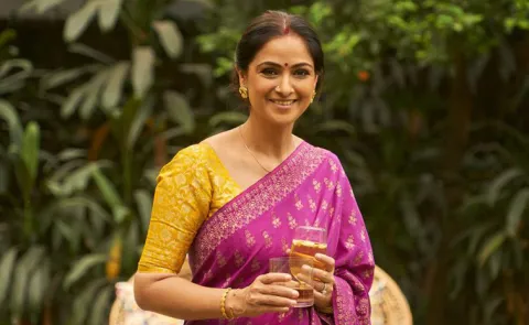 Senior Actress Simran comments about Bollywood Treat South Actors