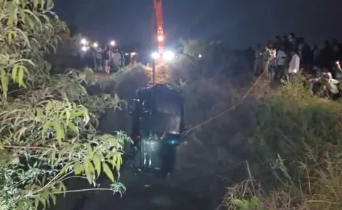 Car Accident At Jagtial Due To IPL Match Effect