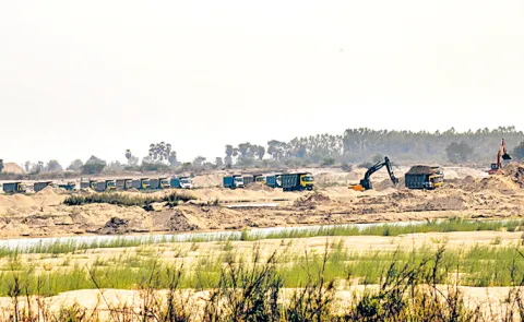 Yellowmedia Over Action on sand mining in Andhra Pradesh