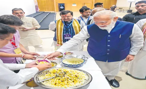 Union Cabinet honours PM Narendra Modi amid Longest PM