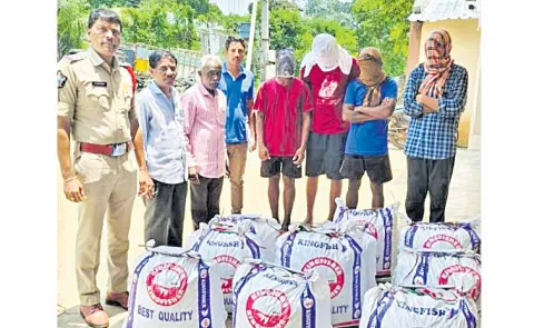 Marijuana smugglers attack police