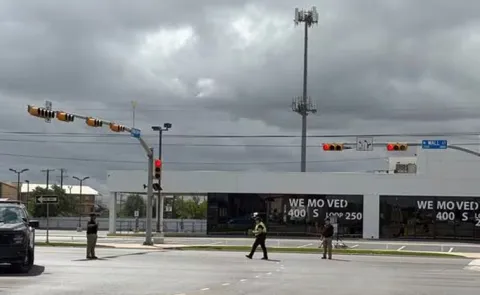 1 Dead 9 Injured In Texas Shooting14
